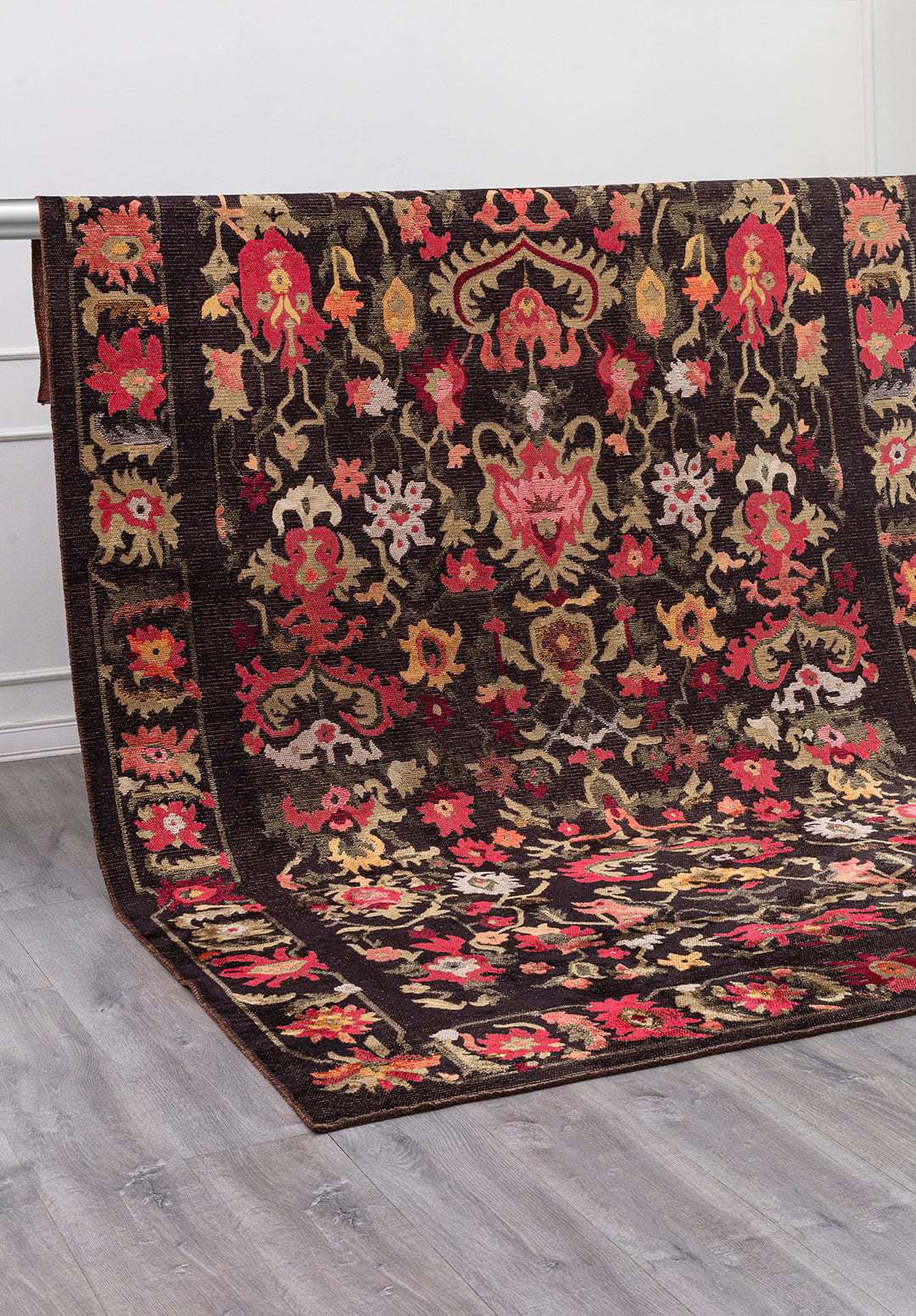 MAJESTY LIGHT CORAL - GREEN - MAGENTA - BLACK - MUSTARD - ICE BLUE RUG - 4