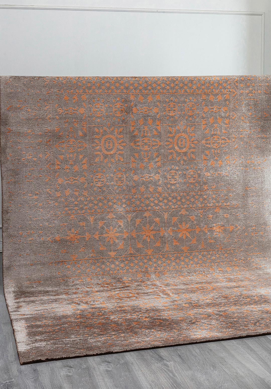 SCRIPT ORANGE - GREY RUG - 4