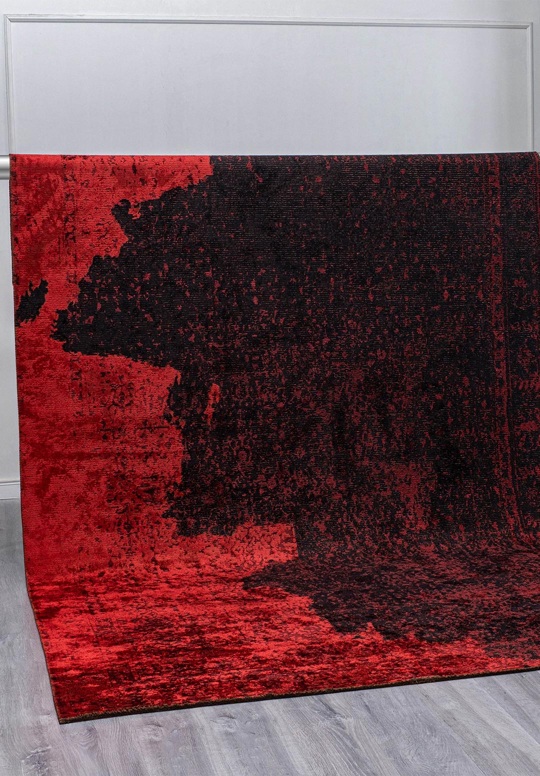 HERITAGE BLACK - RED RUG - 4