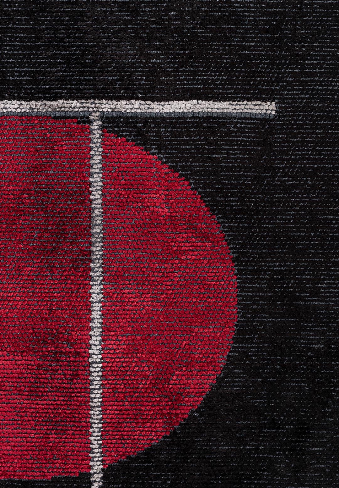 CIRCUS LIGHT GREY - BLACK - RED RUG - 5