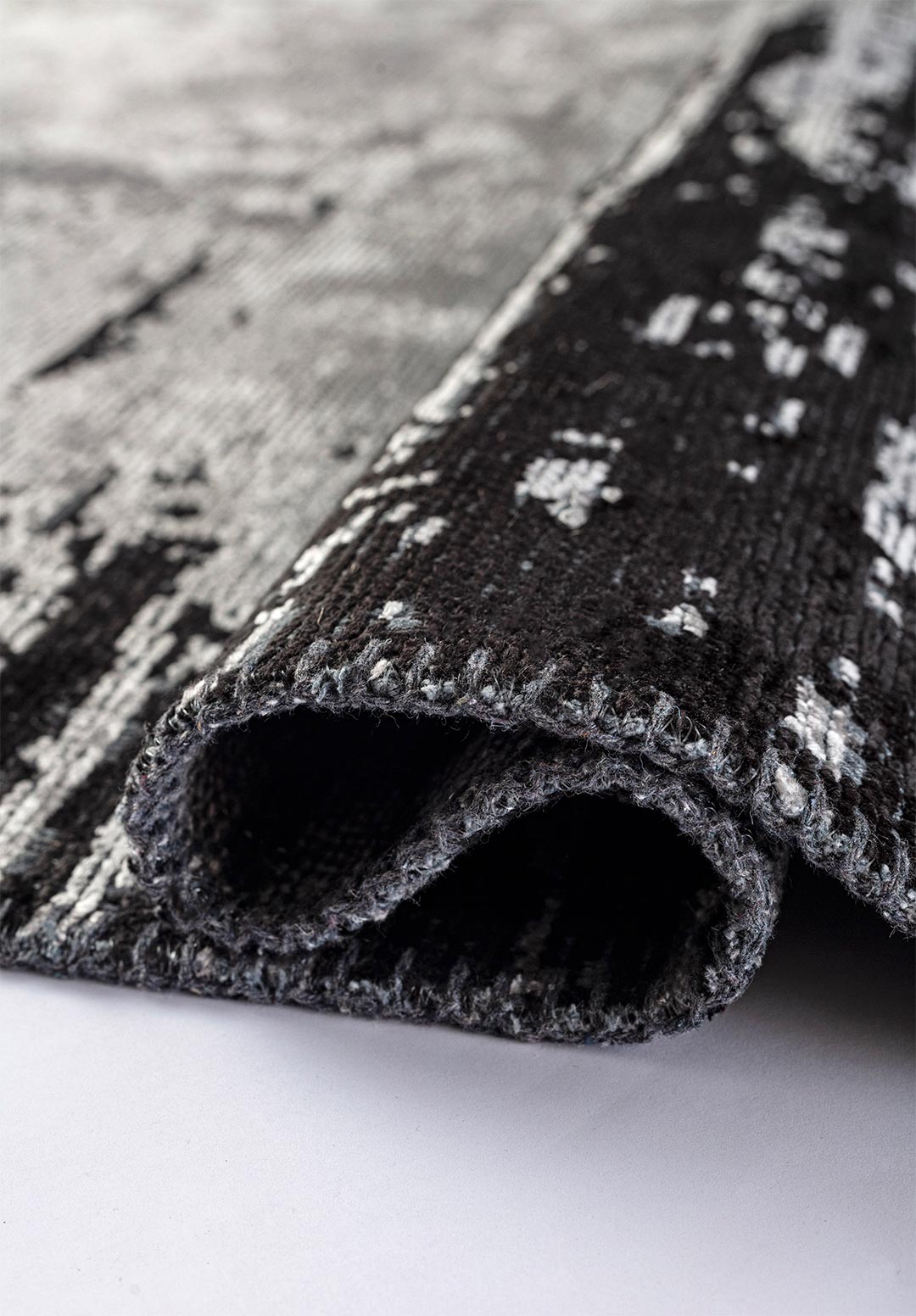 STREAM BLACK - LIGHT GREY RUG - 2