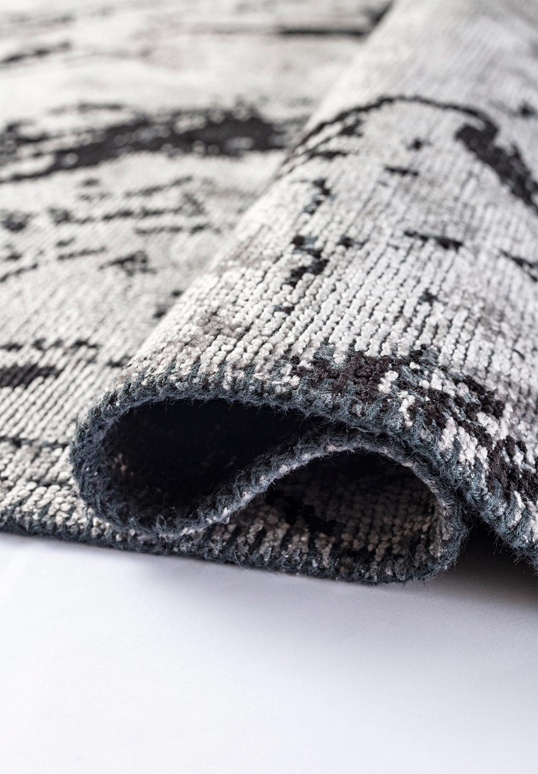 VENICE BLACK - LIGHT GREY RUG - 2