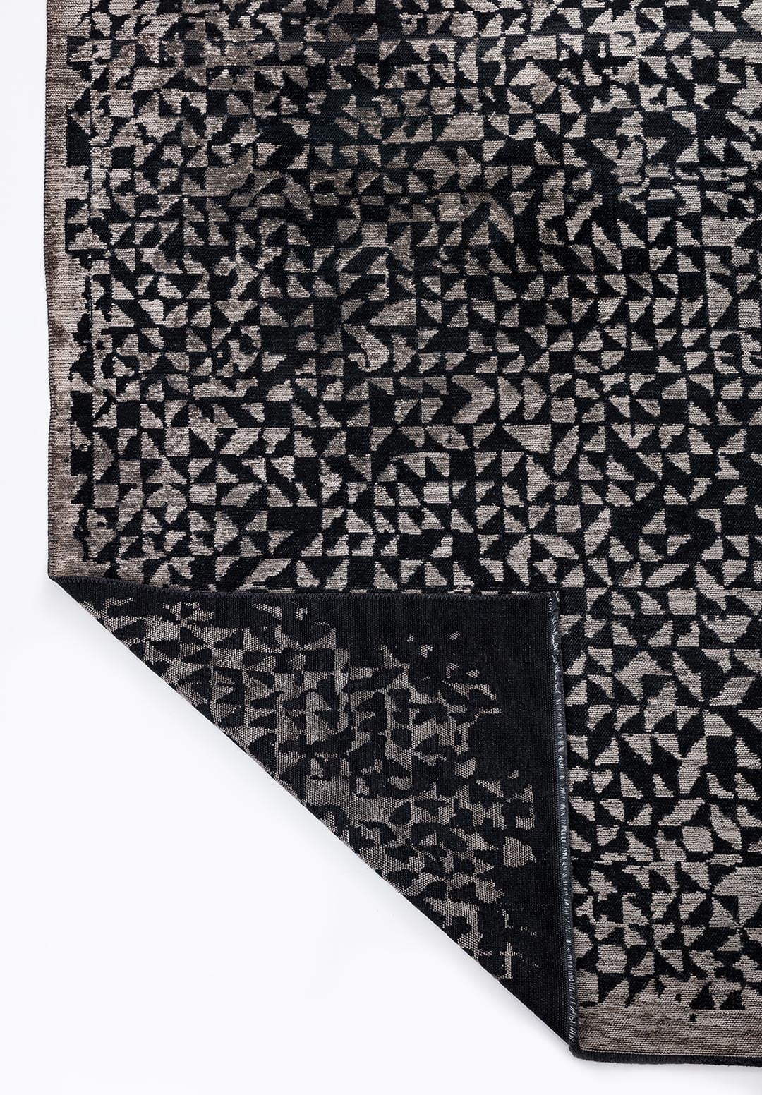 BOLOGNA MATTE BLACK - BEIGE RUG - 3