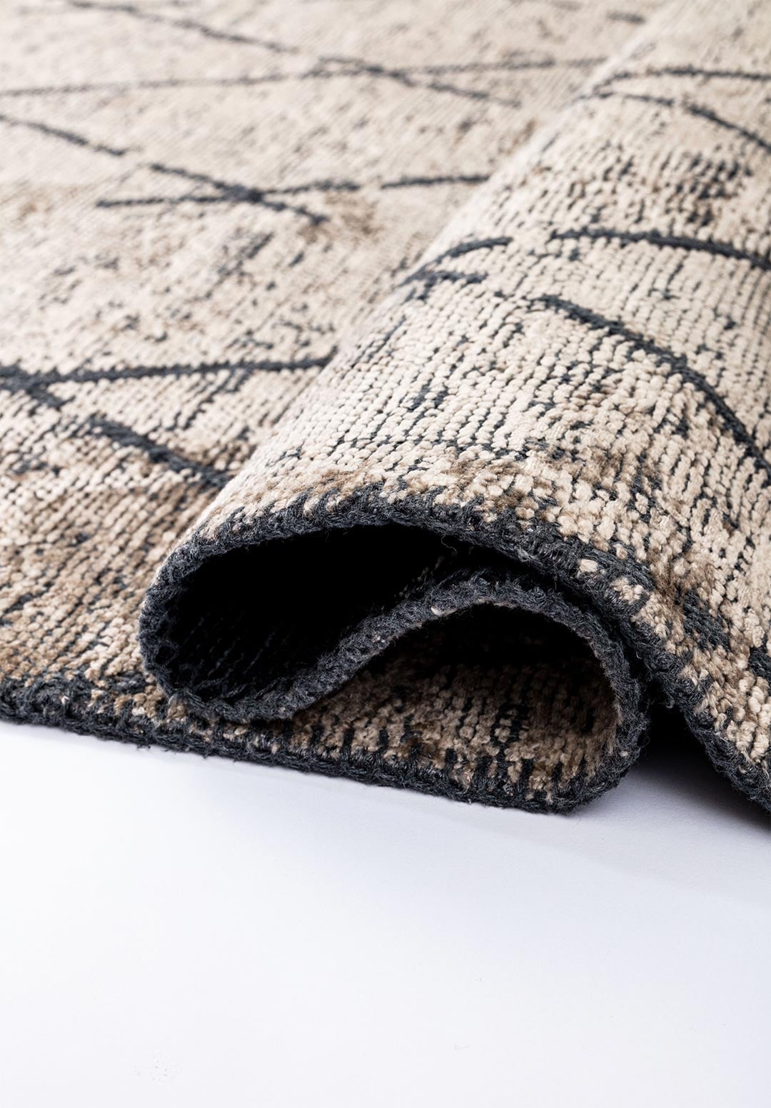 DIAMOND BEIGE RUG - 2