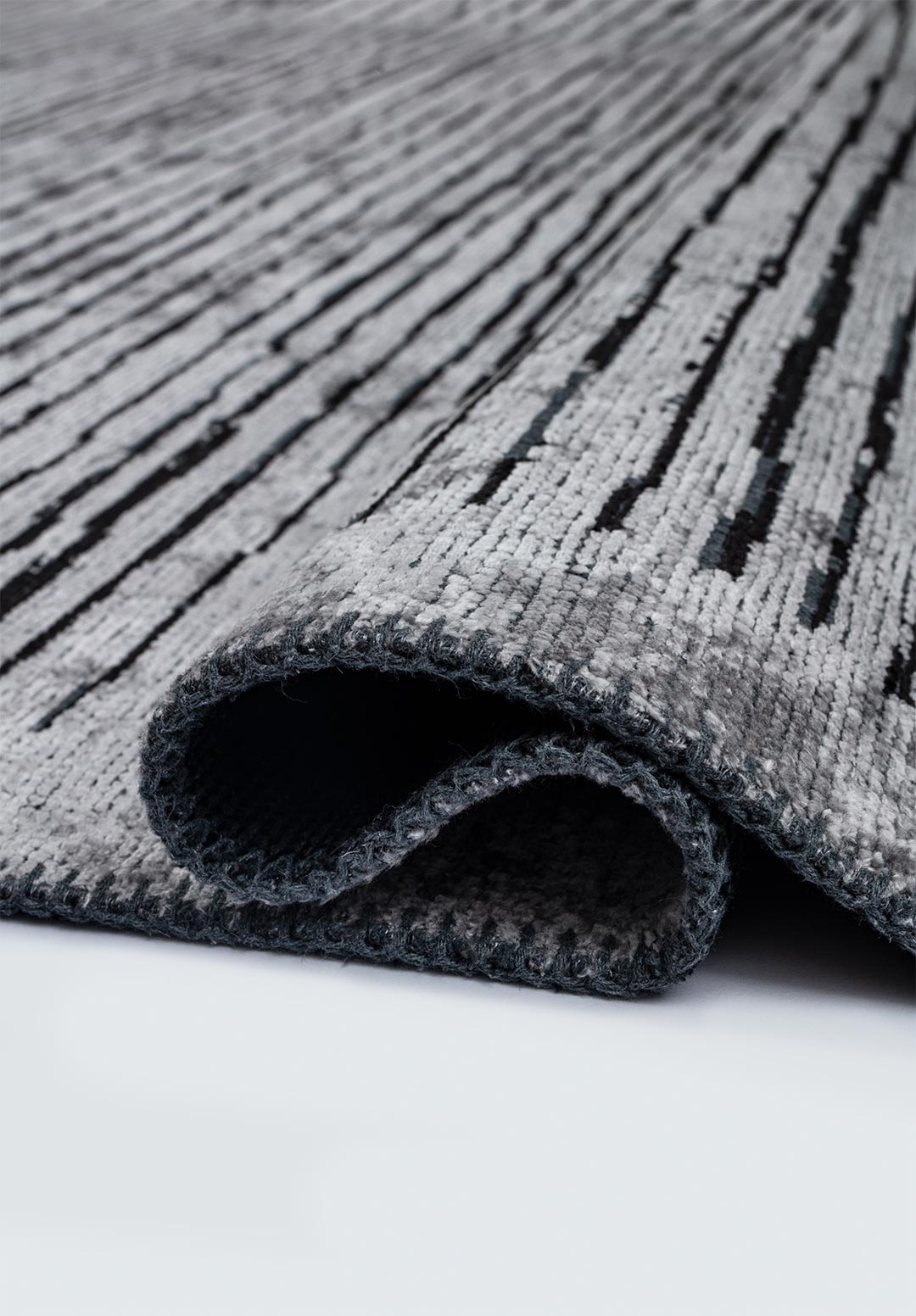STRIPE BLACK - LIGHT GREY RUG - 2