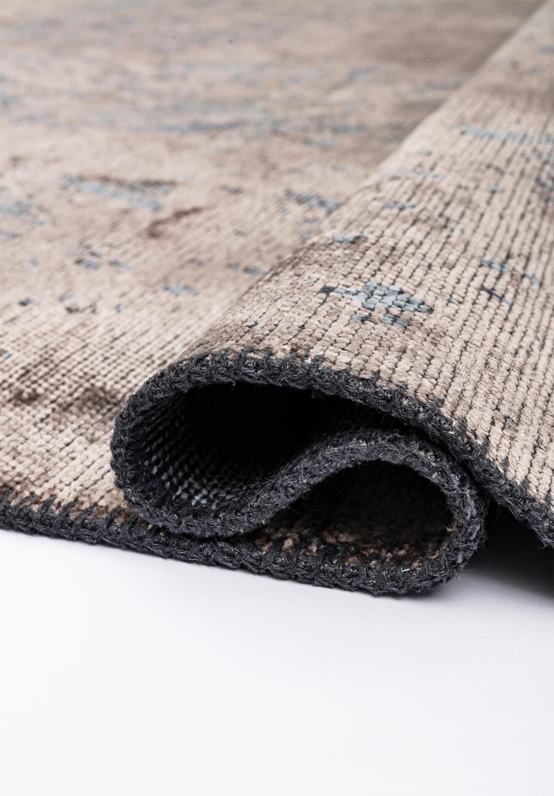 RUSTIC NOUGAT - BLUE RUG - 2