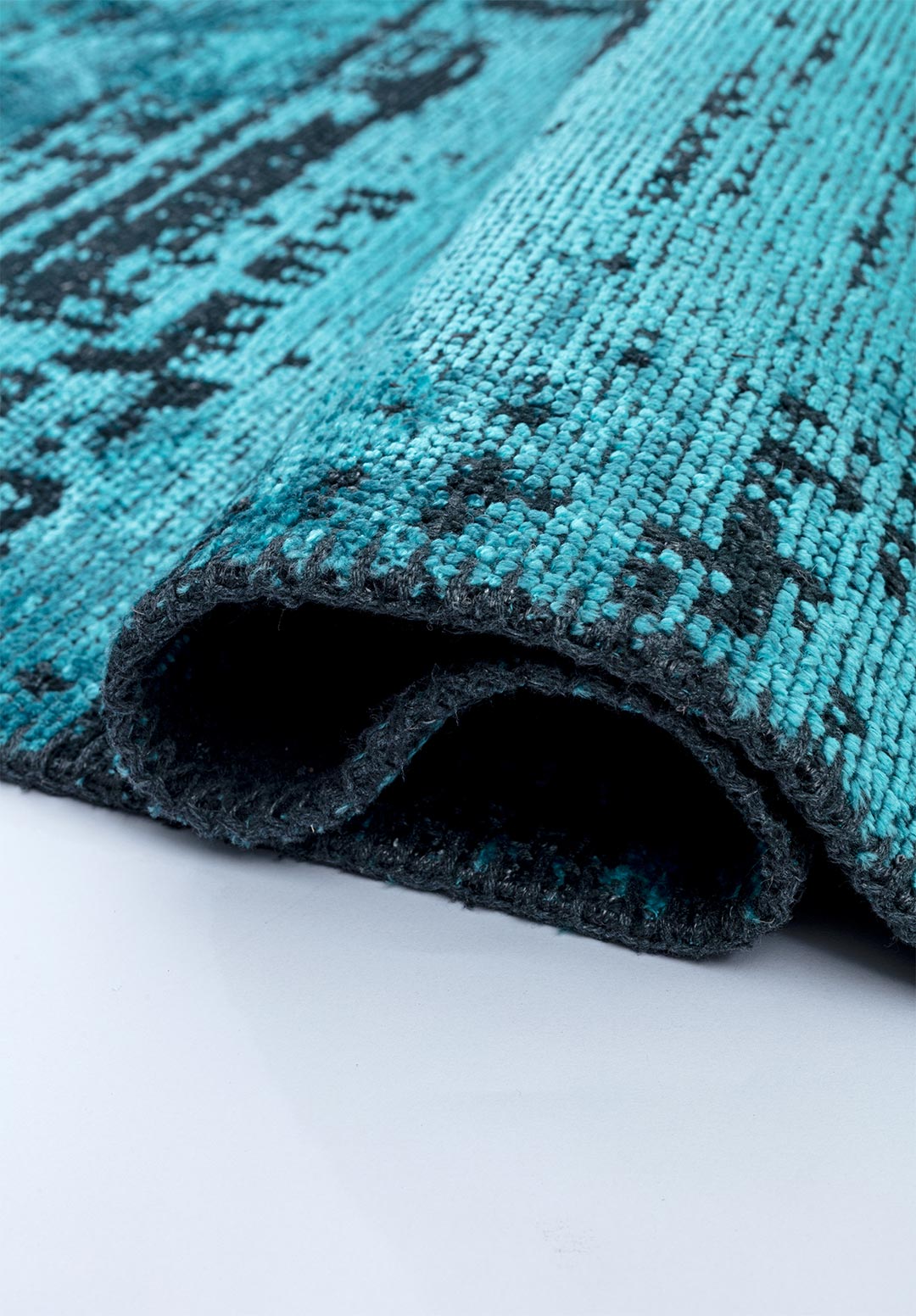 SPACE TURQUOISE - MATTE BLACK RUG - 2