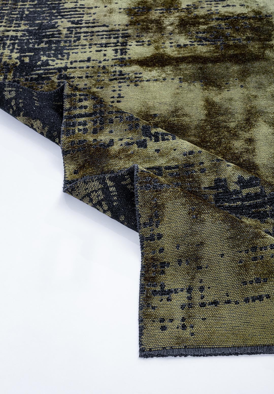 SPACE GREEN - MATTE BLACK RUG - 4