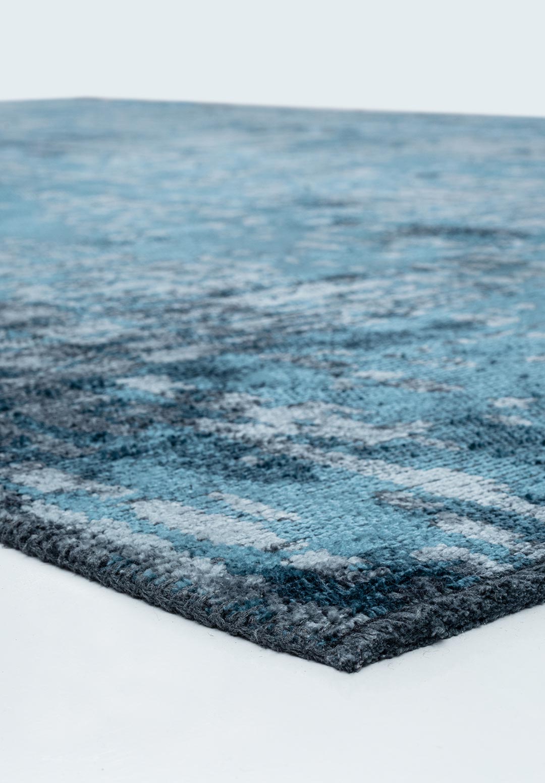 PIXEL PETROL - BLUE RUG - 4