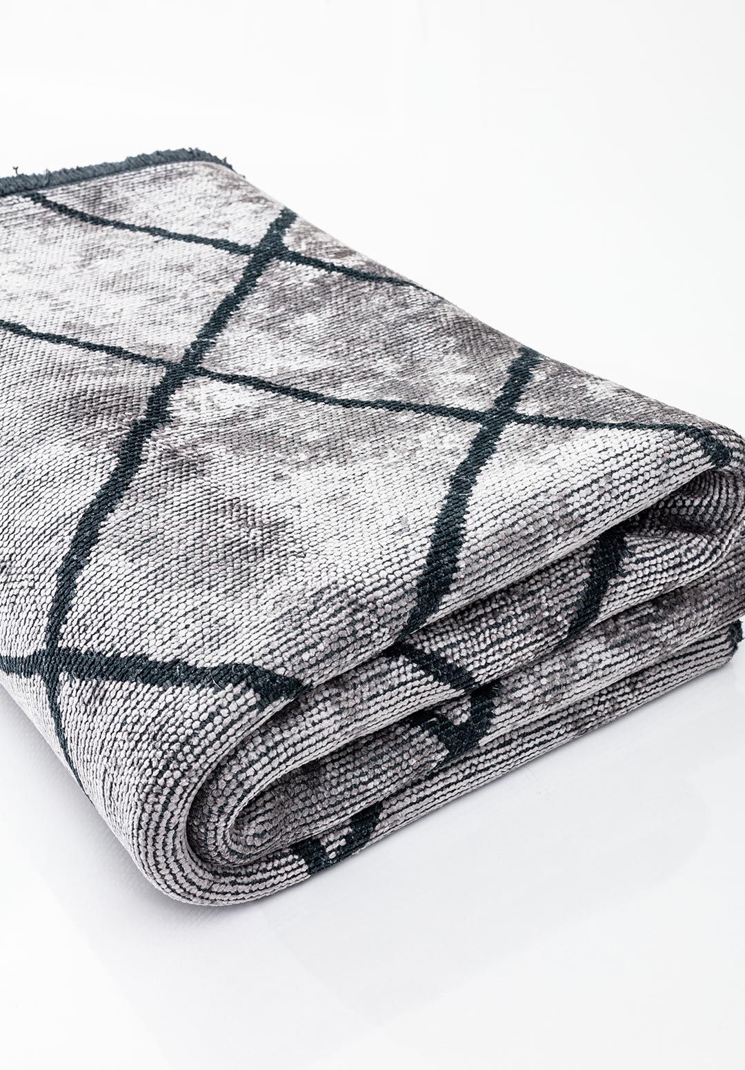 MOROCCAN MATTE BLACK - LIGHT GREY RUG - 4