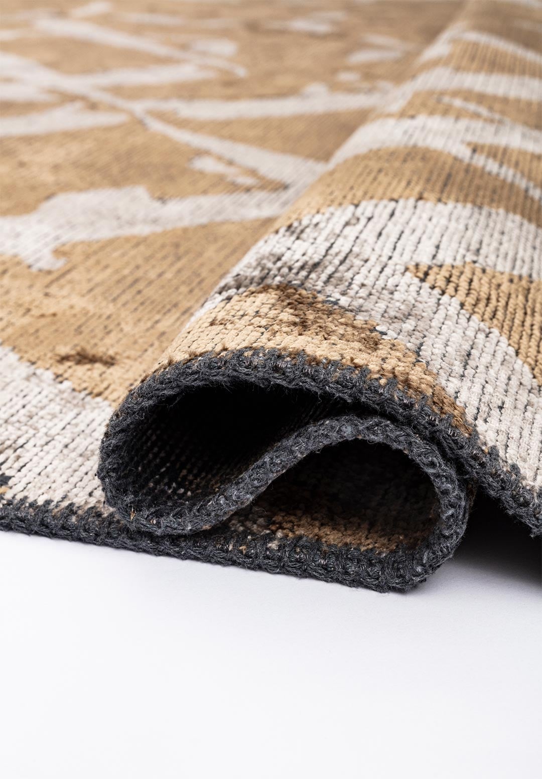 FADE CREAM - LIGHT BROWN RUG - 2