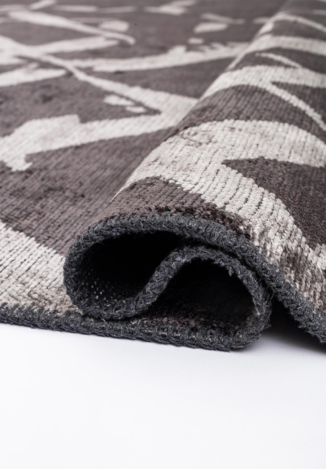 FADE GREY - CHARCOAL RUG - 2