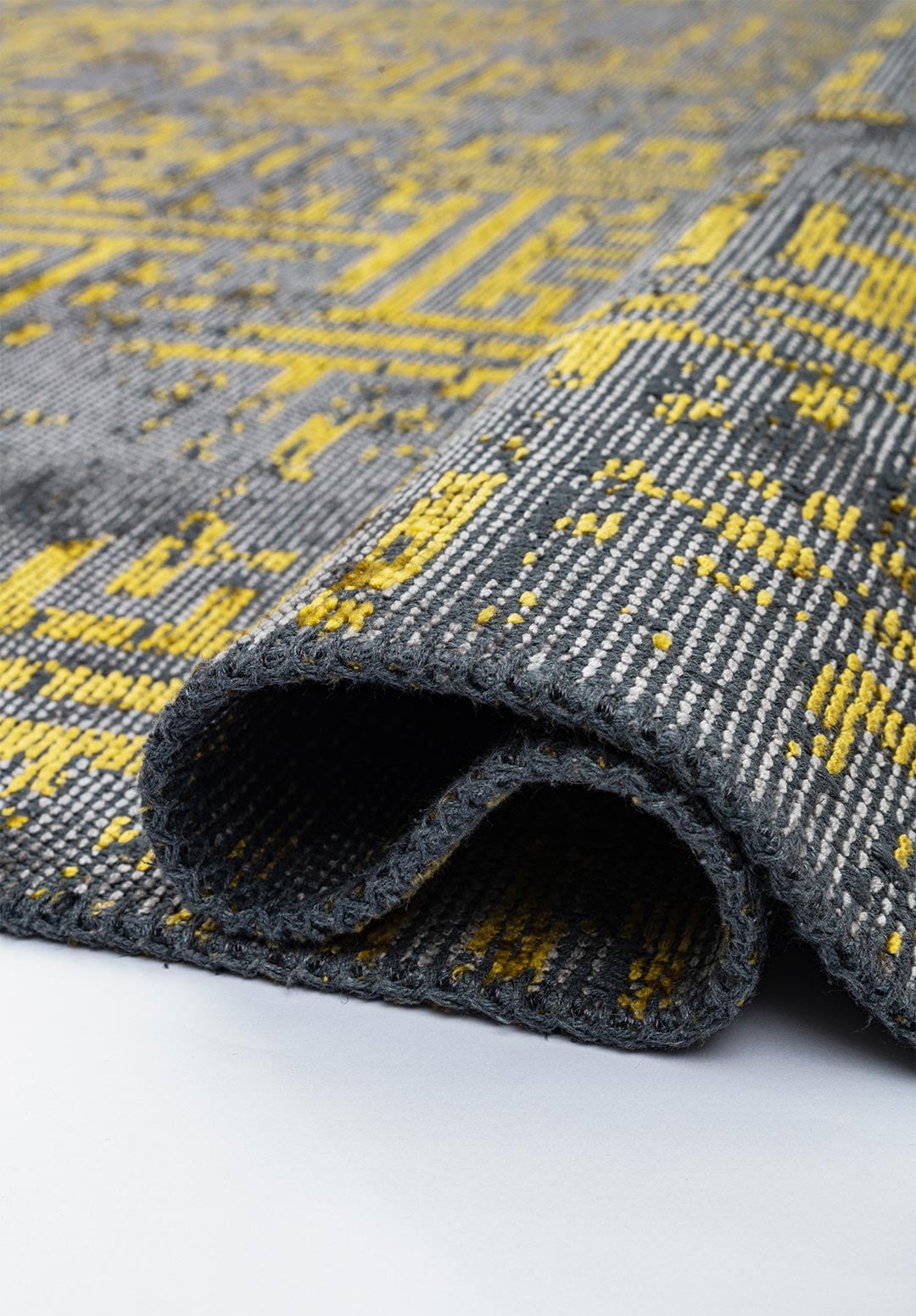 LABYRINTH GREY - YELLOW RUG - 2