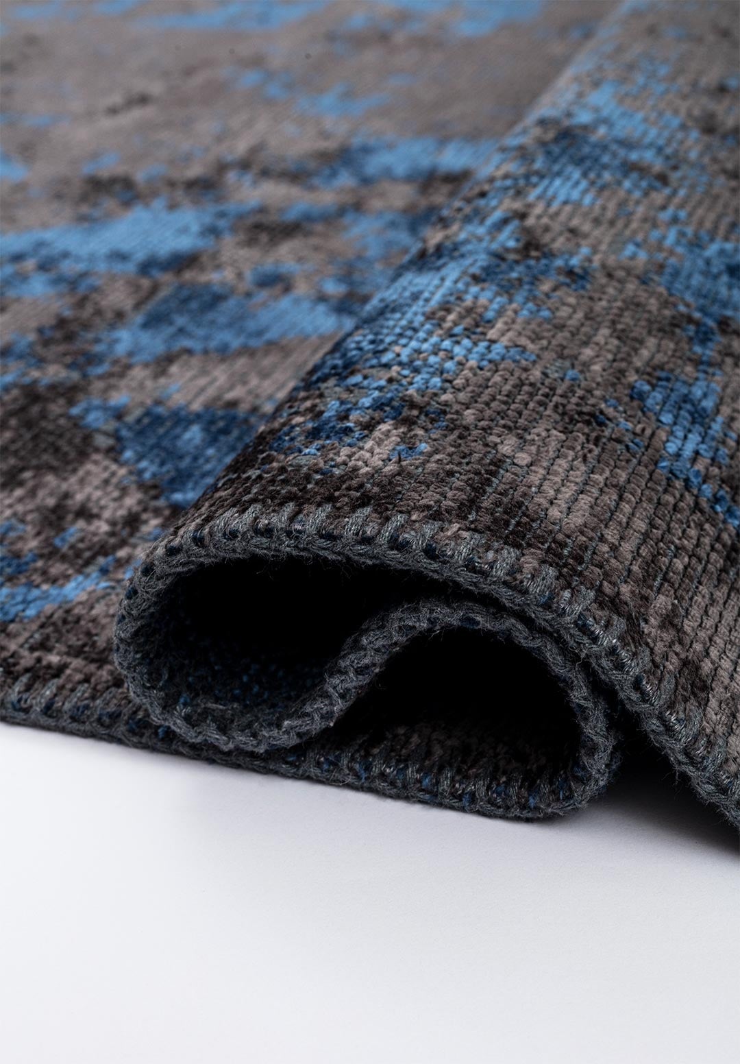 TRIANGLE CHARCOAL - NAVY BLUE RUG - 2