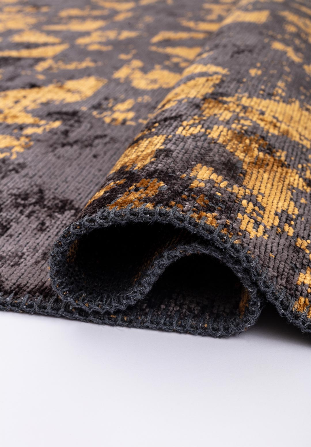 TRIANGLE CHARCOAL - MUSTARD RUG - 2