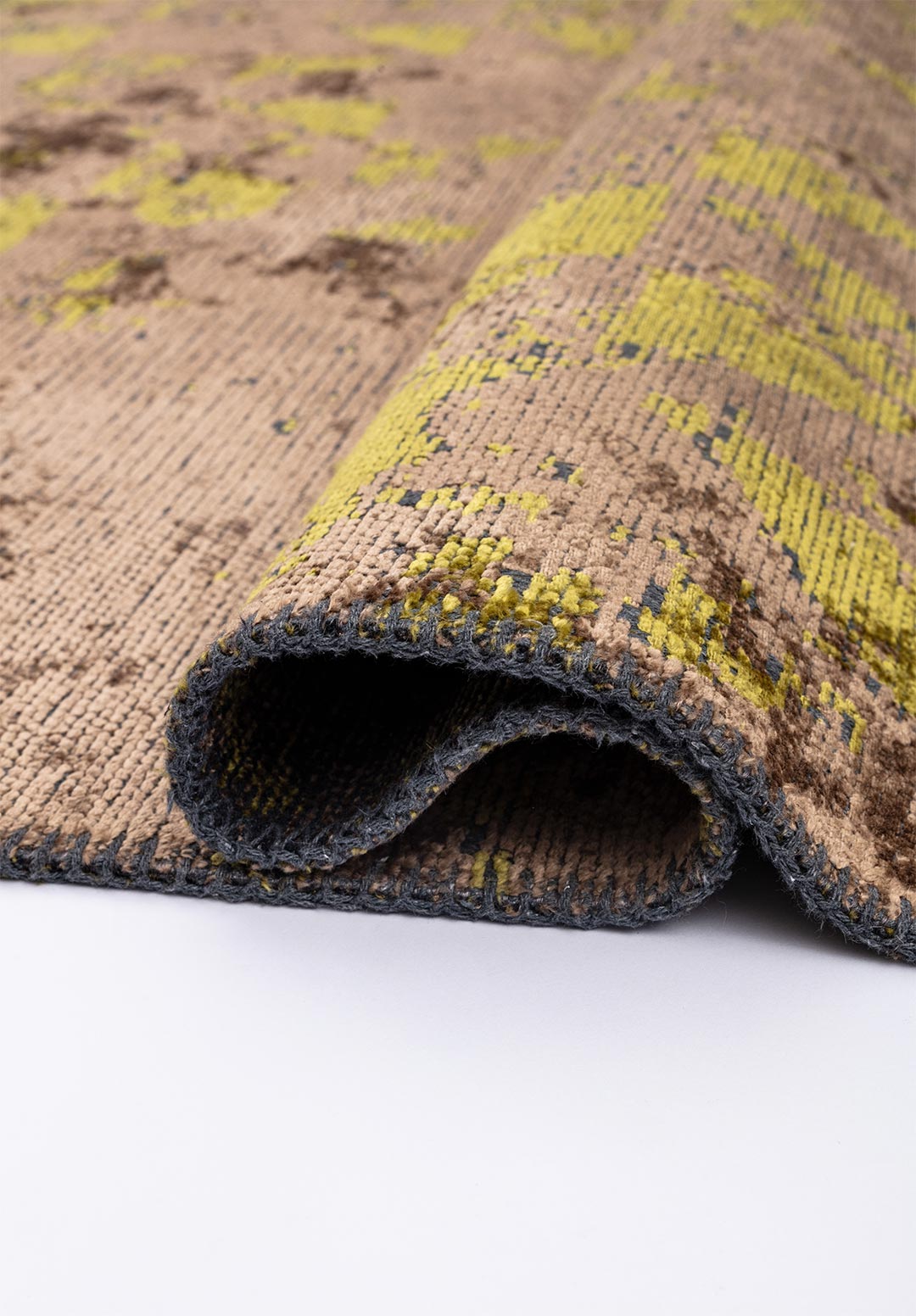 TRIANGLE LIGHT BROWN - KIWI RUG - 2