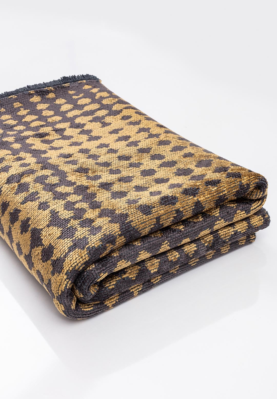 DOTS CHARCOAL - GOLD RUG - 4