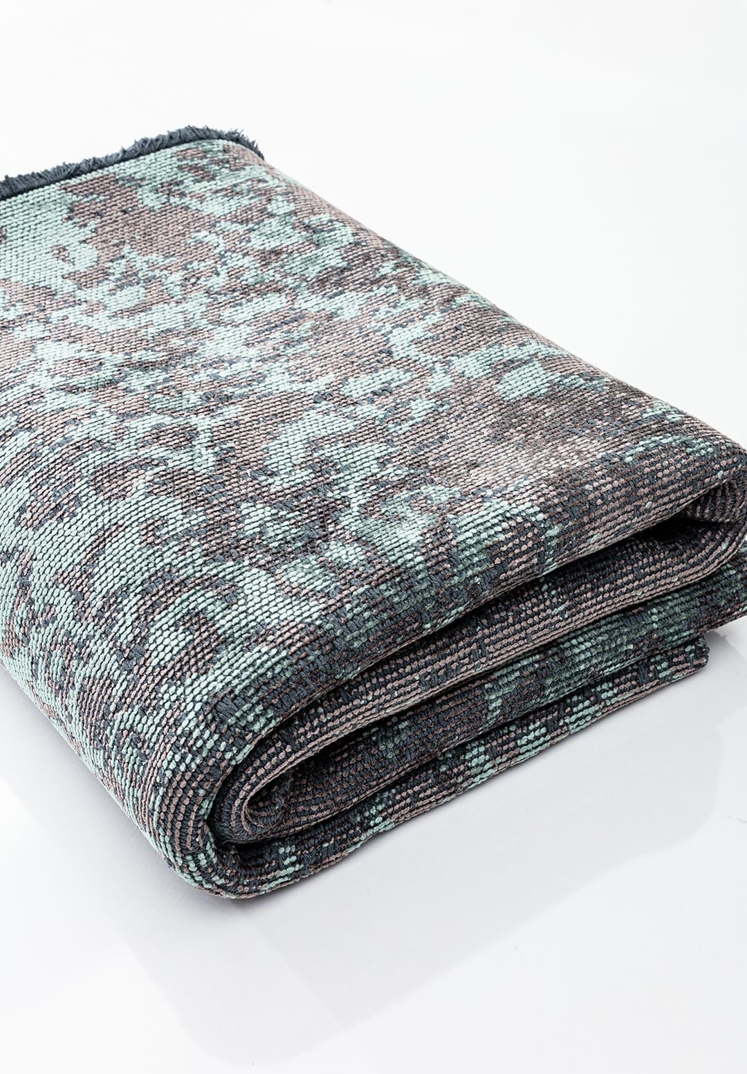 GRACE DARK GREY - RIVER GREEN RUG - 4