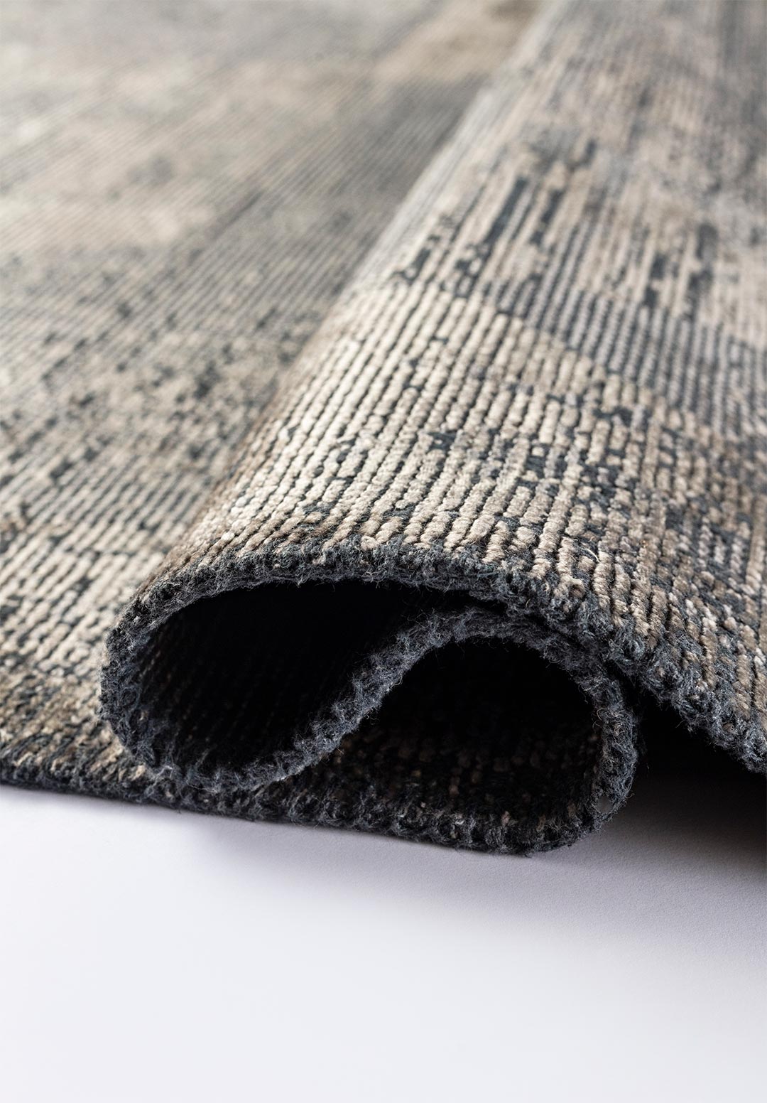 SHARP BEIGE - GREY RUG - 2