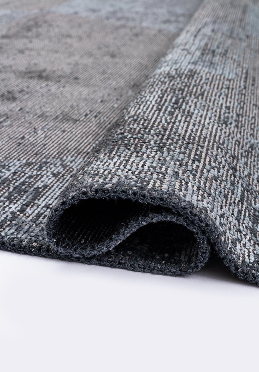 SHARP BLUE - GREY RUG - 2