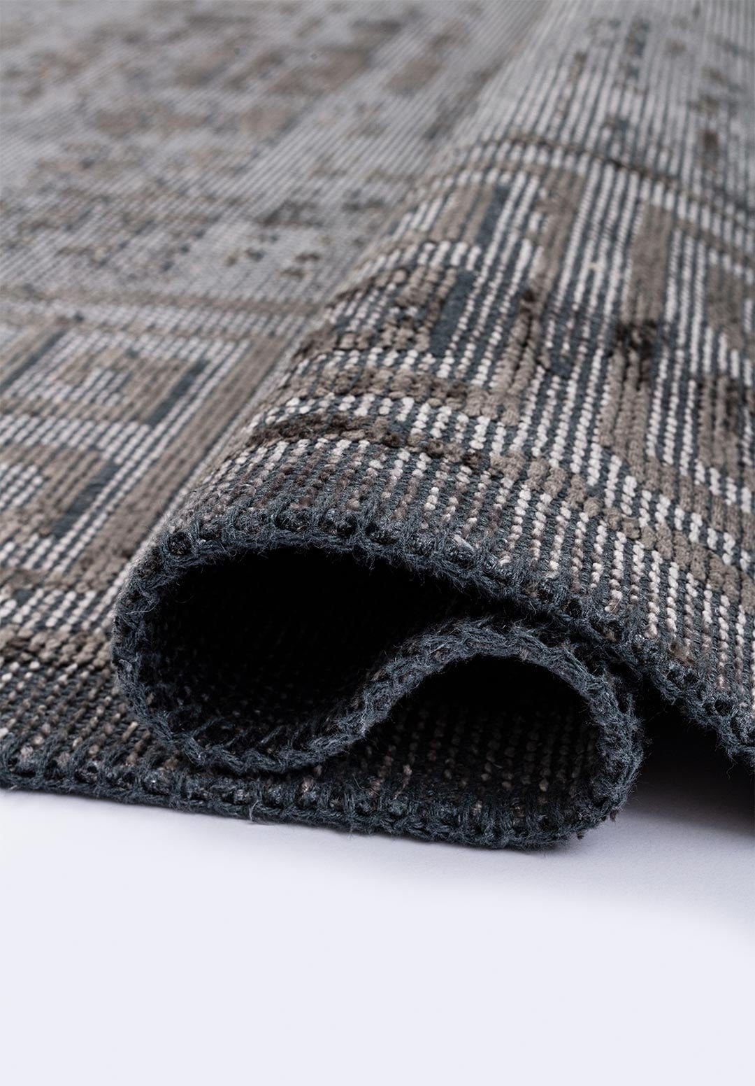 ANCIENT ANTHRACITE - GREY RUG - 2