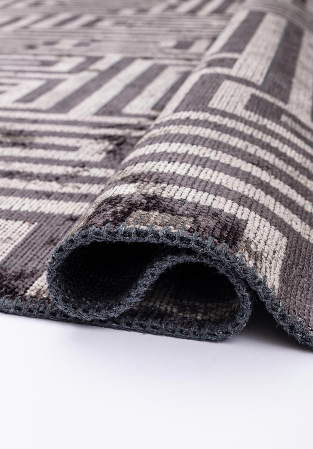 NEST CHARCOAL - GREY RUG - 2