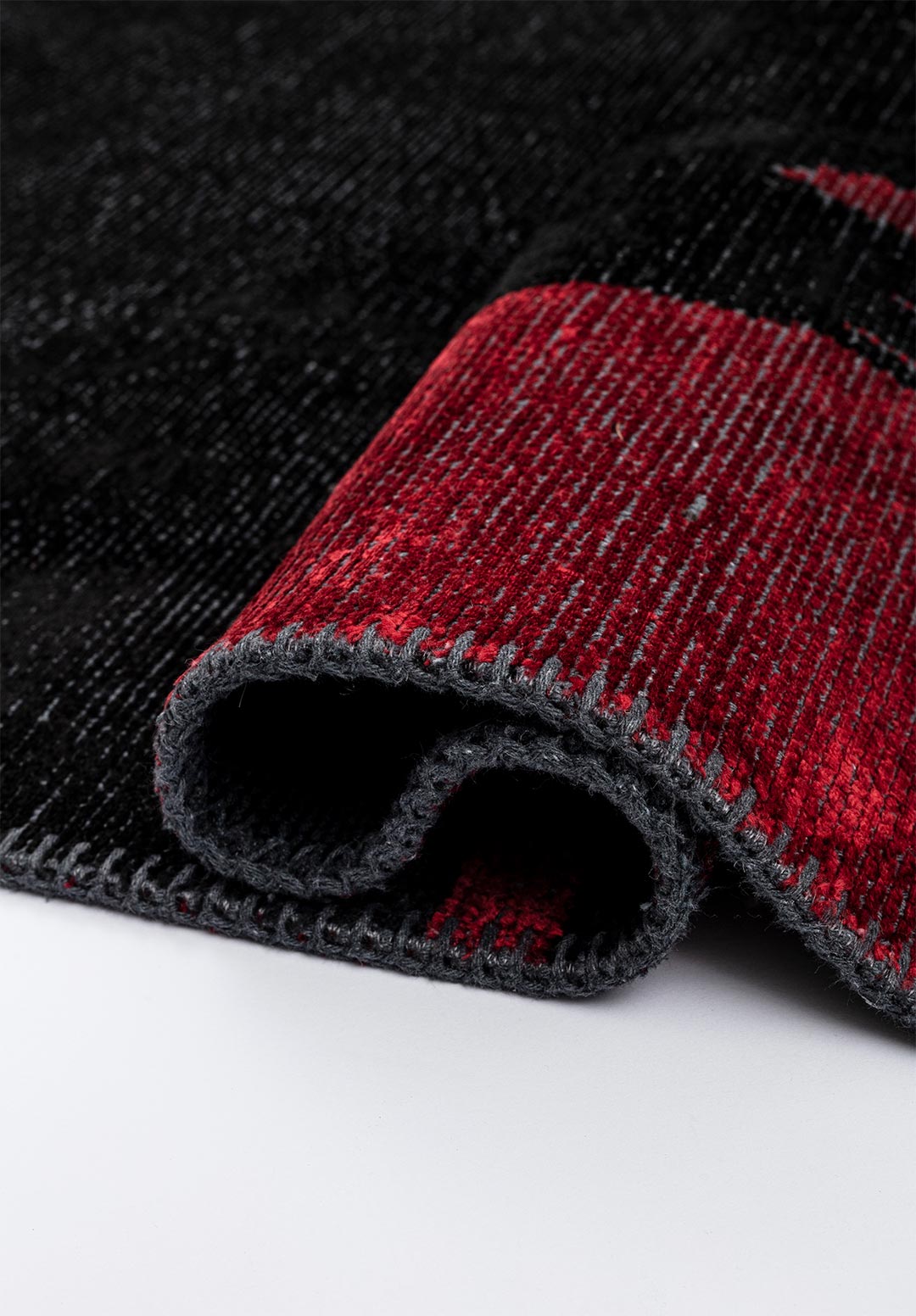 CAGE BLACK - RED RUG - 2