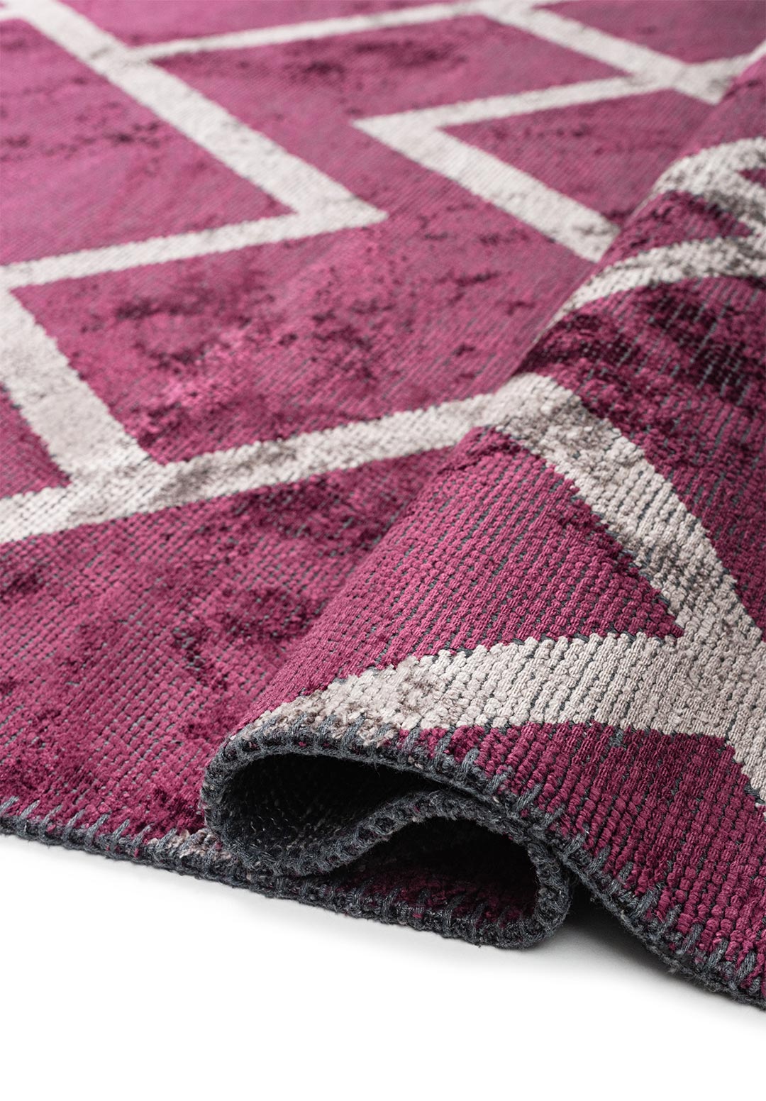 CHANNEL DARK DAMSON - DARK GREY RUG - 2
