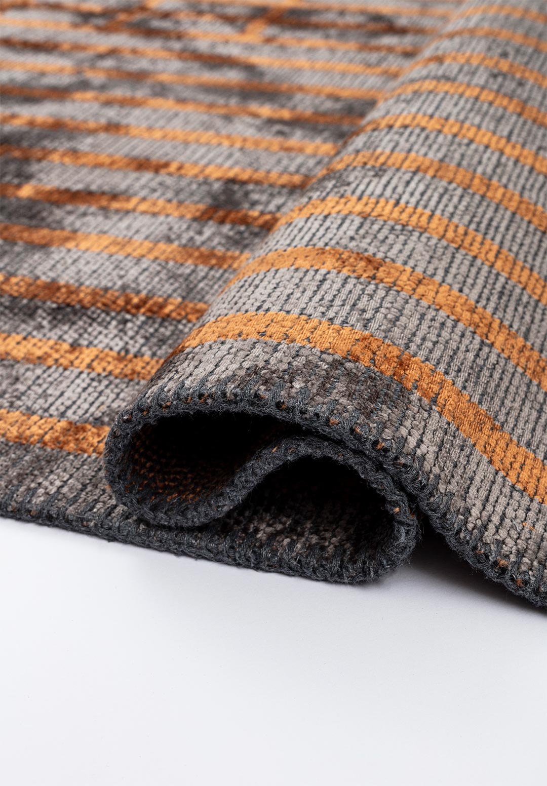 PLAID DARK GREY - TERRA RUG - 2