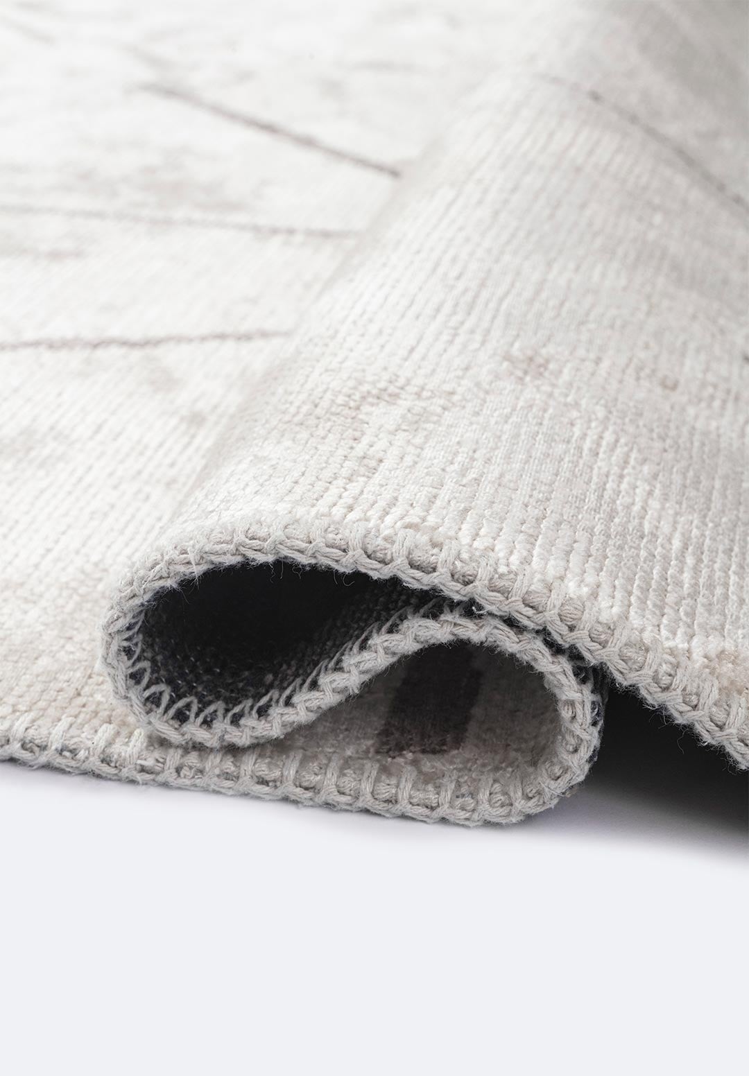 SQUARE ECRU - DARK GREY RUG - 2