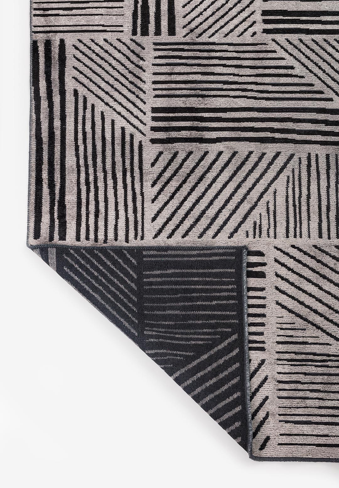 FIELD BLACK - LIGHT GREY RUG - 3