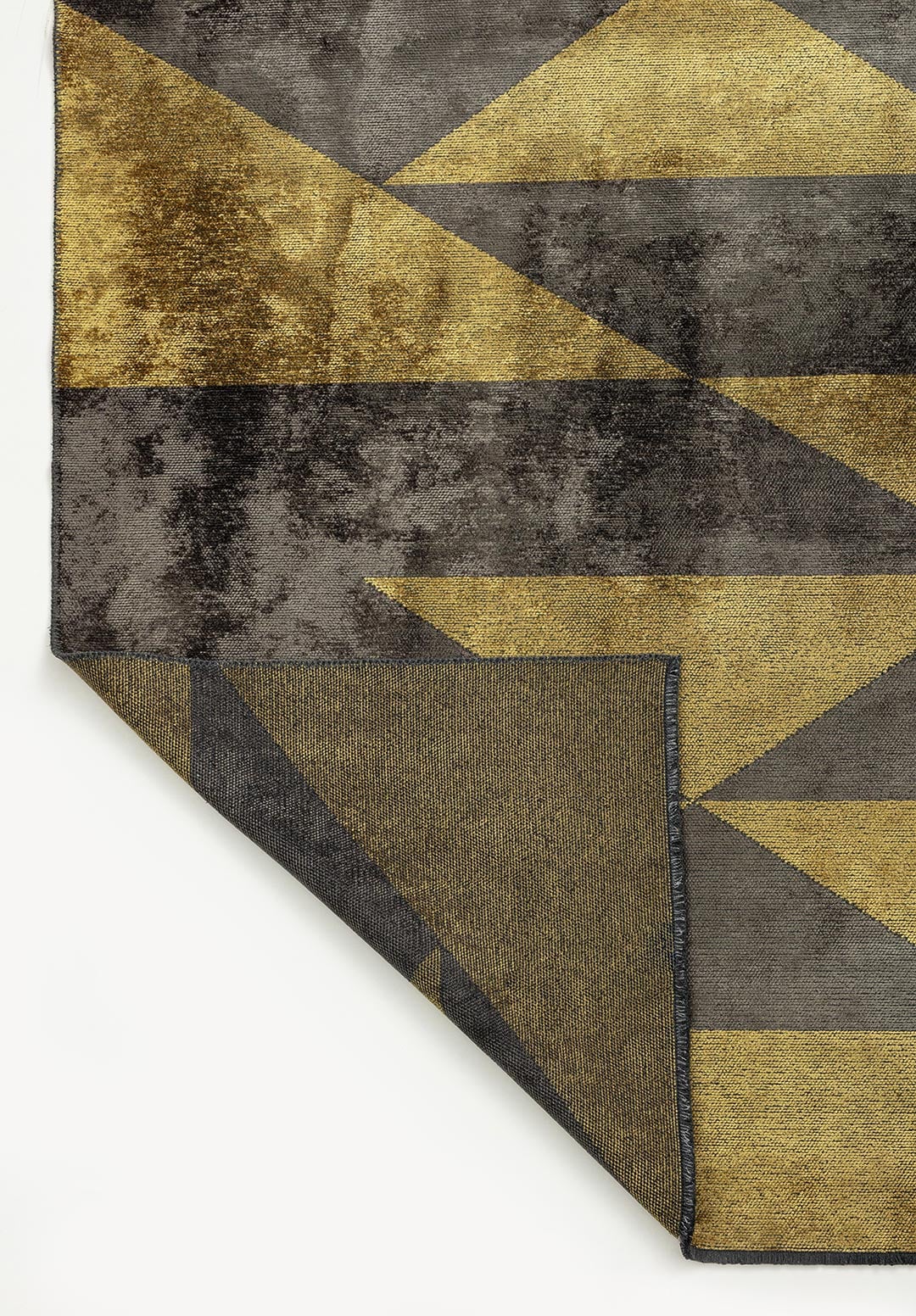 SYMMETRY ANTHRACITE - GOLD RUG - 3