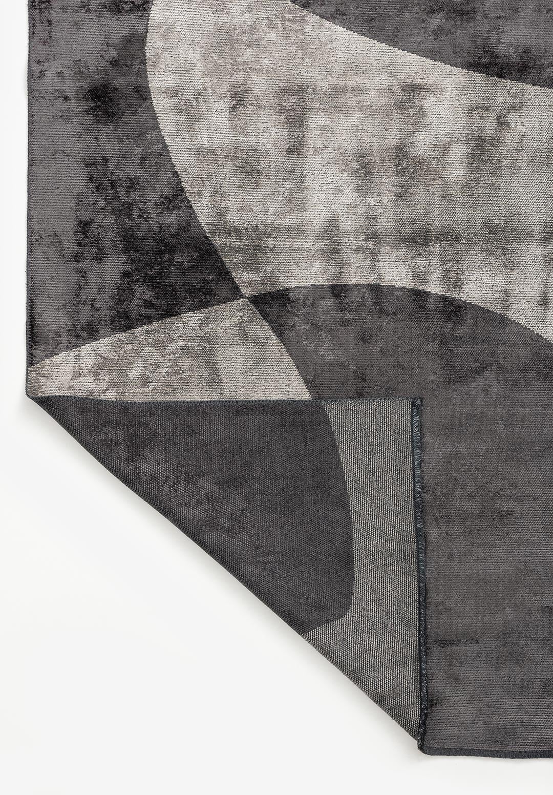 SWIRL CHARCOAL - CREAM RUG - 3