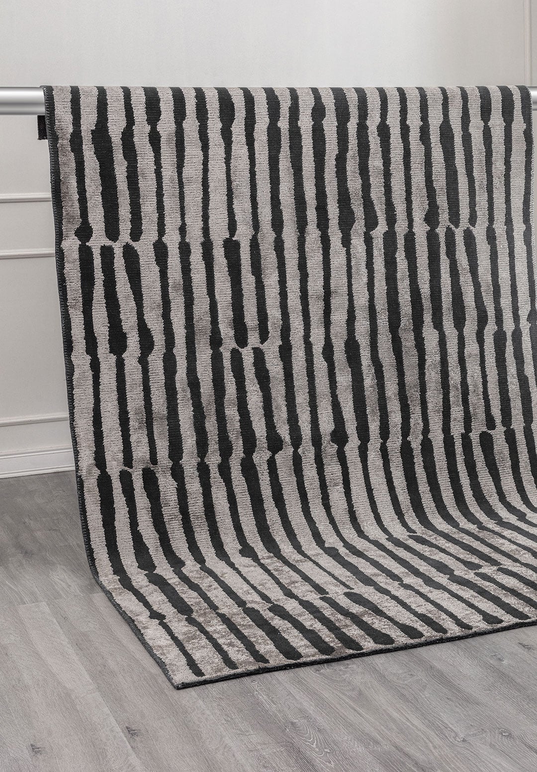HILL BLACK - LIGHT CREAM RUG - 4