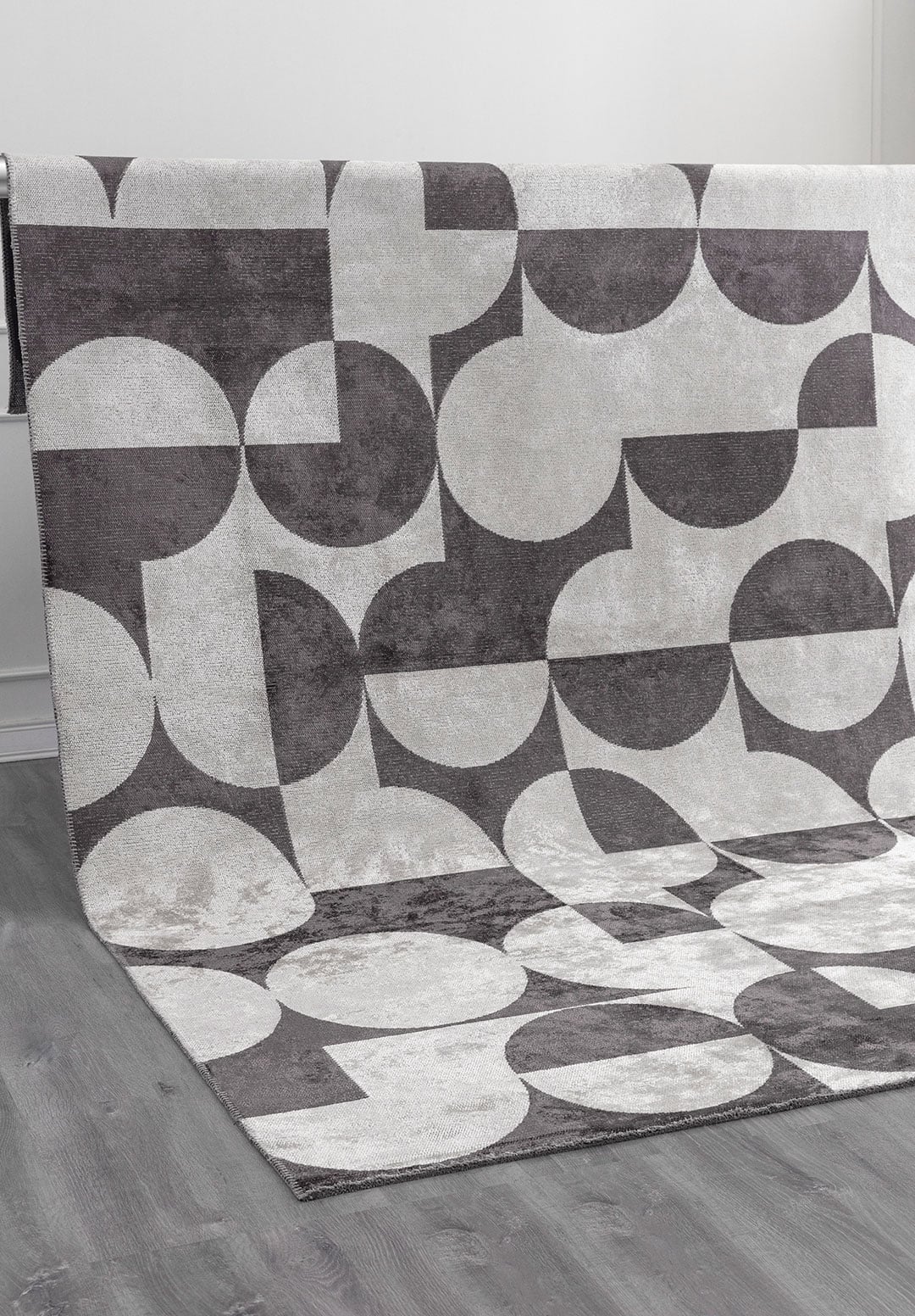 CIRCLE CHARCOAL - BONE RUG - 4