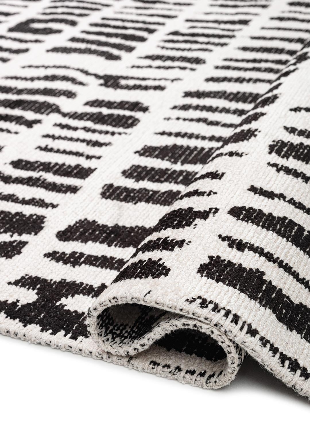 NET BLACK - ECRU RUG - 2