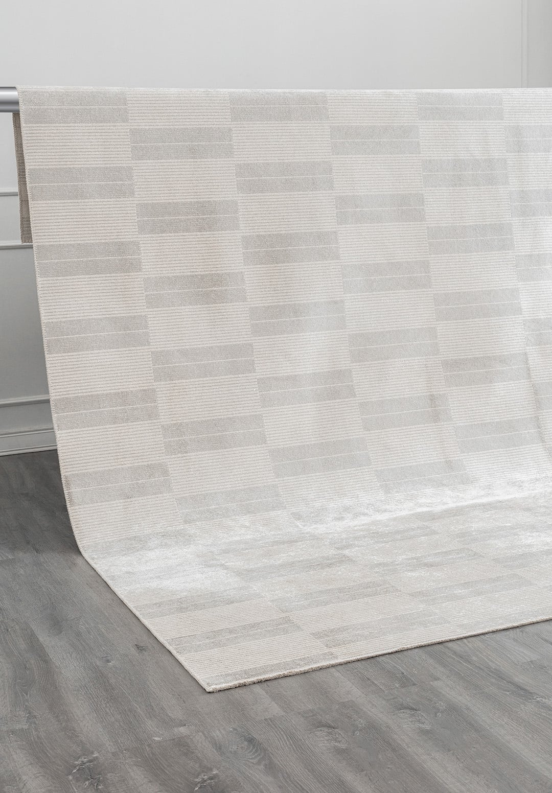 GLITCH LIGHT GREY - ECRU RUG - 4