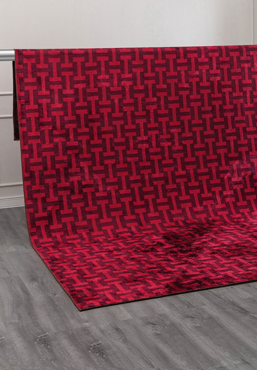 TIFFANY CHERRY - RED RUG - 4