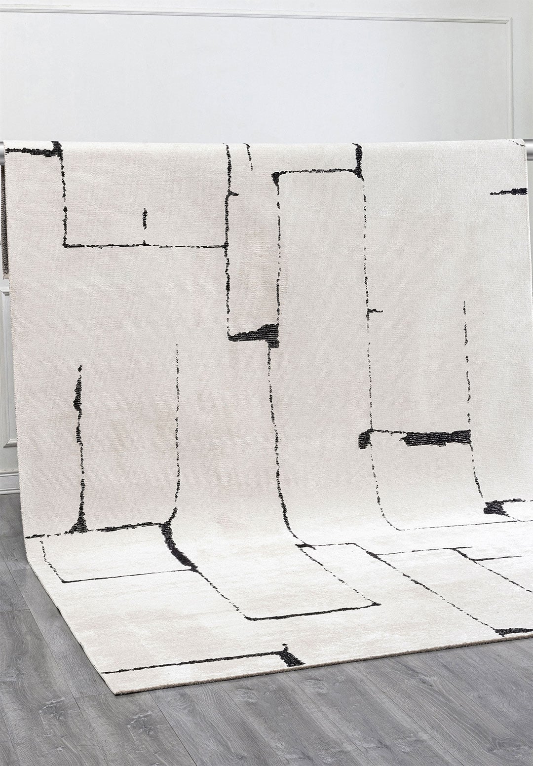 TRACE BLACK - ECRU RUG - 4