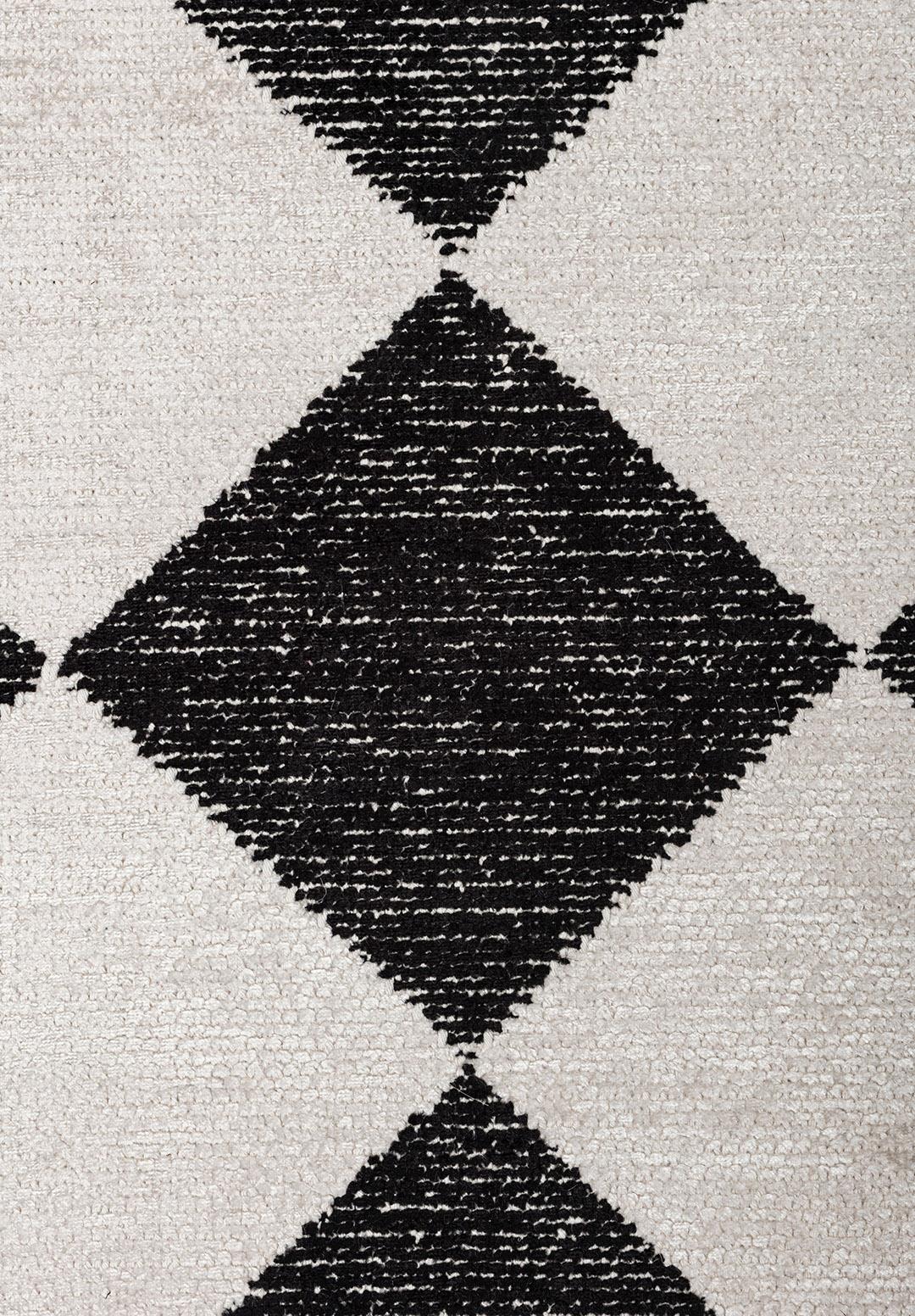 RETRO BLACK - ECRU RUG - 5