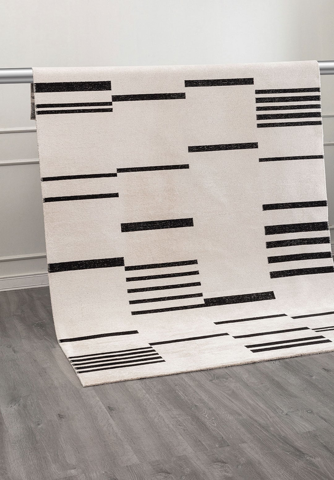 STEP BLACK - ECRU RUG - 4