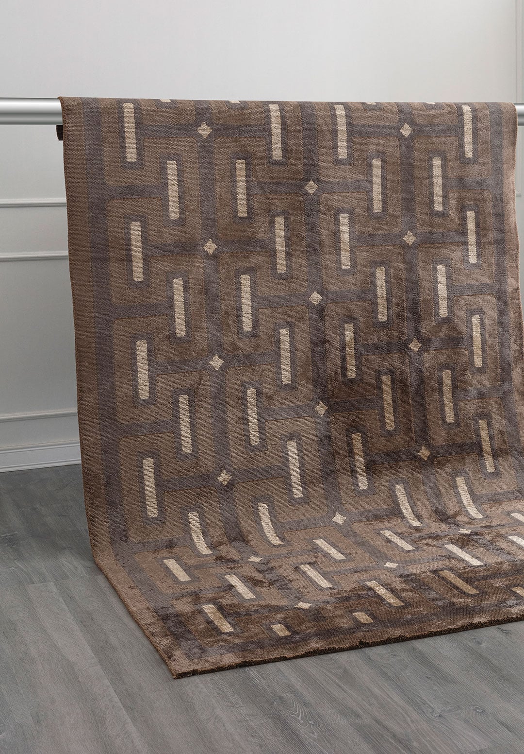 CHARM CHARCOAL - DARK MINK - BONE RUG - 4