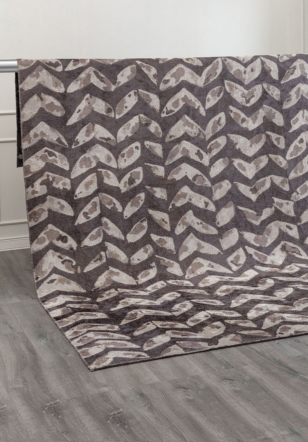 NOVA CHARCOAL - DARK GREY - BONE RUG - 4