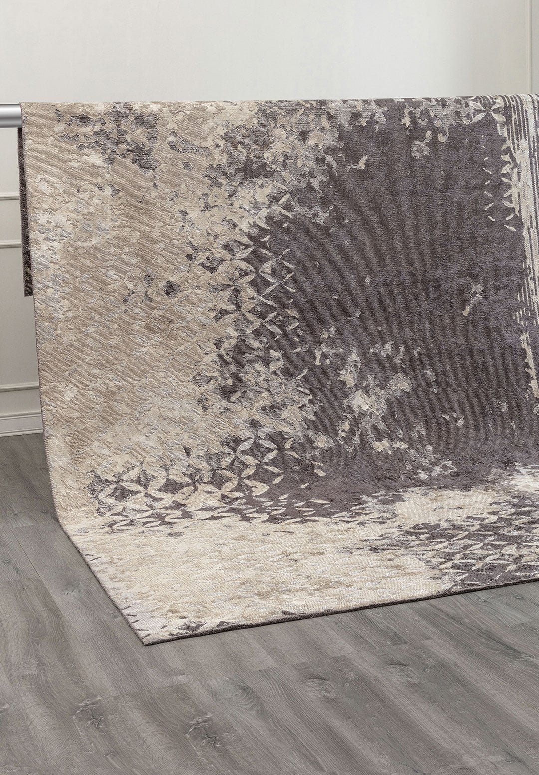 BLOOM CHARCOAL - CREAM - BONE RUG - 4