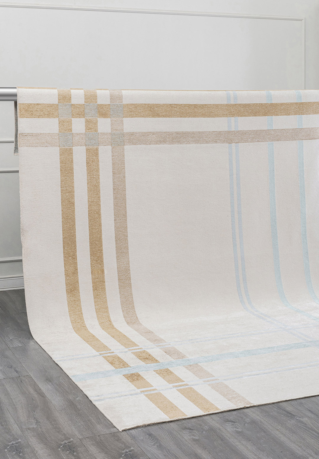 SCOTCH DARK BEIGE - ICE BLUE - ECRU RUG - 4