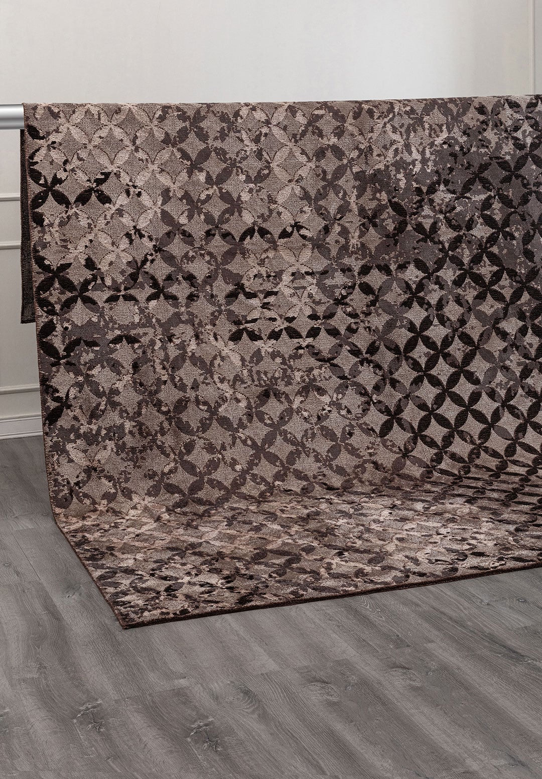 LILY BLACK - CHARCOAL - GREY - BONE RUG - 4