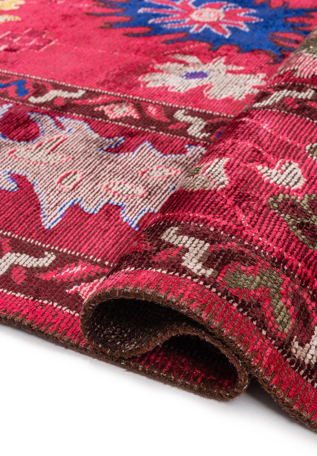 VIVIENNE FUSCHIA - CHERRY - SAX BLUE - LIGHT CREAM - KHAKI - YELLOW RUG - 2