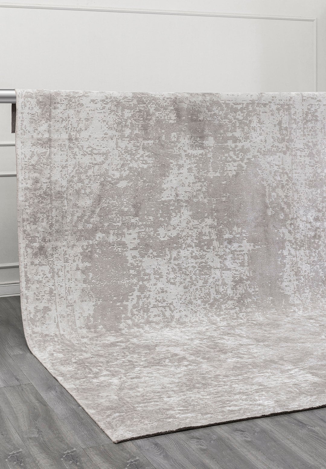 MEDALLION BONE RUG - 4