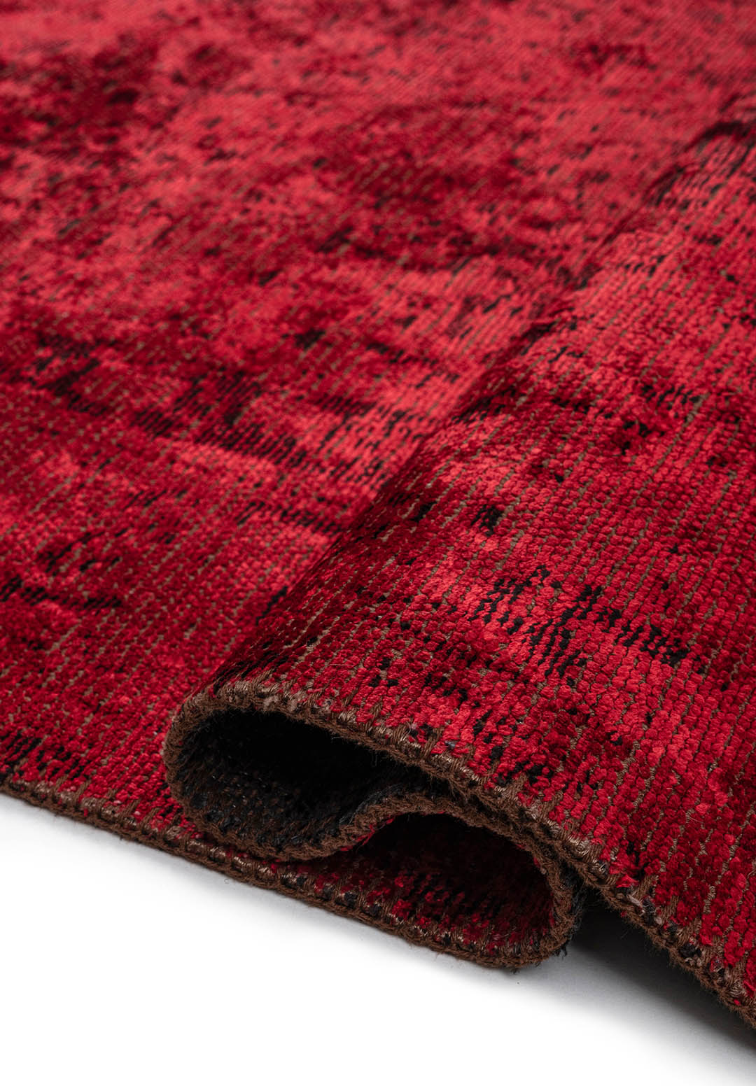 HERITAGE BLACK - RED RUG - 2