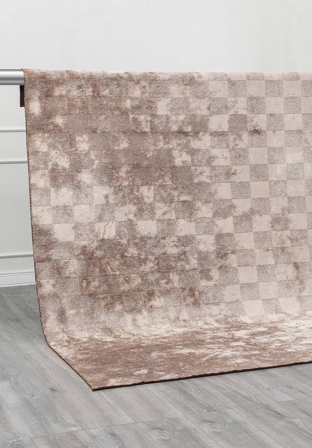 CHECKERS CREAM RUG - 4